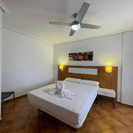 Albatros Golf & Sea View Apartment