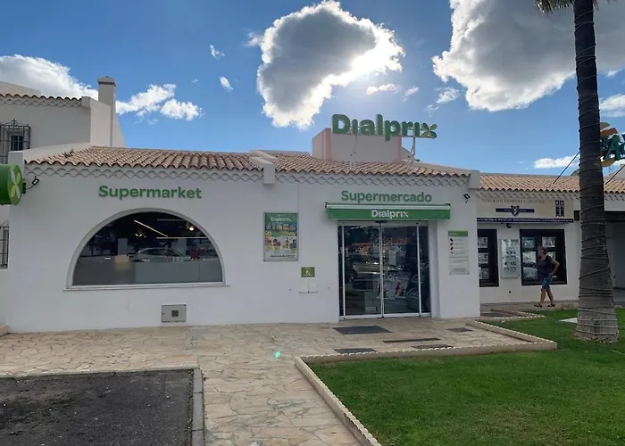 Albatros Golf & Sea View